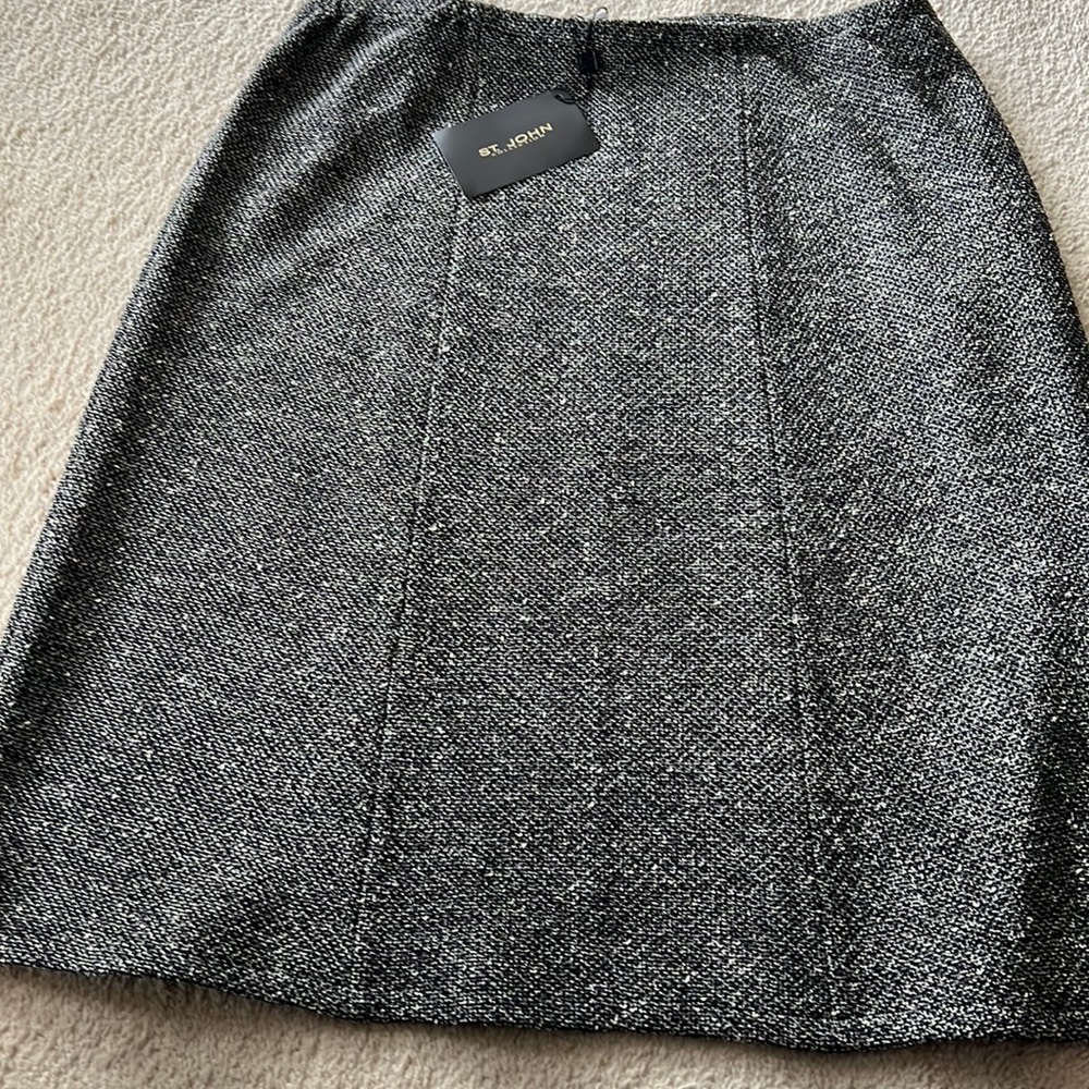 NWT St John knit black tweed knit skirt size 16